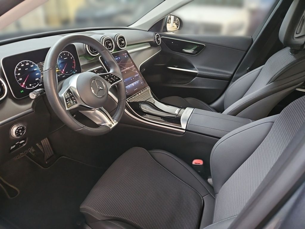 Fahrzeugabbildung Mercedes-Benz C 200 Avantg. Navi LED SHZ Ambie. KeyLess KAM