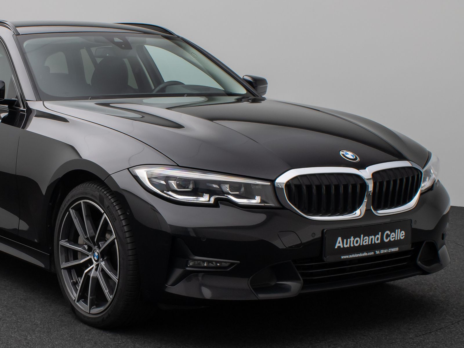Fahrzeugabbildung BMW 330d xD SportLine Kamera CockPit+HUD Lordos LED