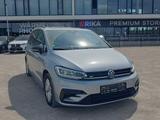 Volkswagen Touran 2.0TDI DSG Highline+LED+NAVI+AHK+PANO+PDC - gebrauchte VW Kleinbus