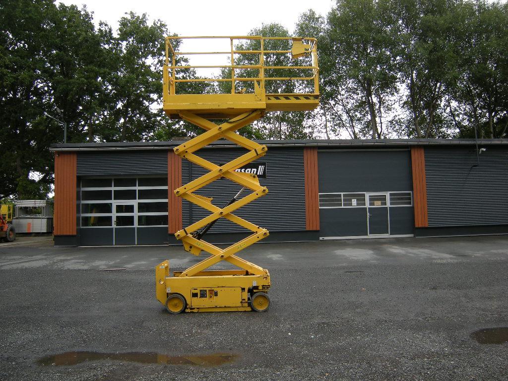 Genie GS 1932, Scherenarbeitsbühne Genie 8 m