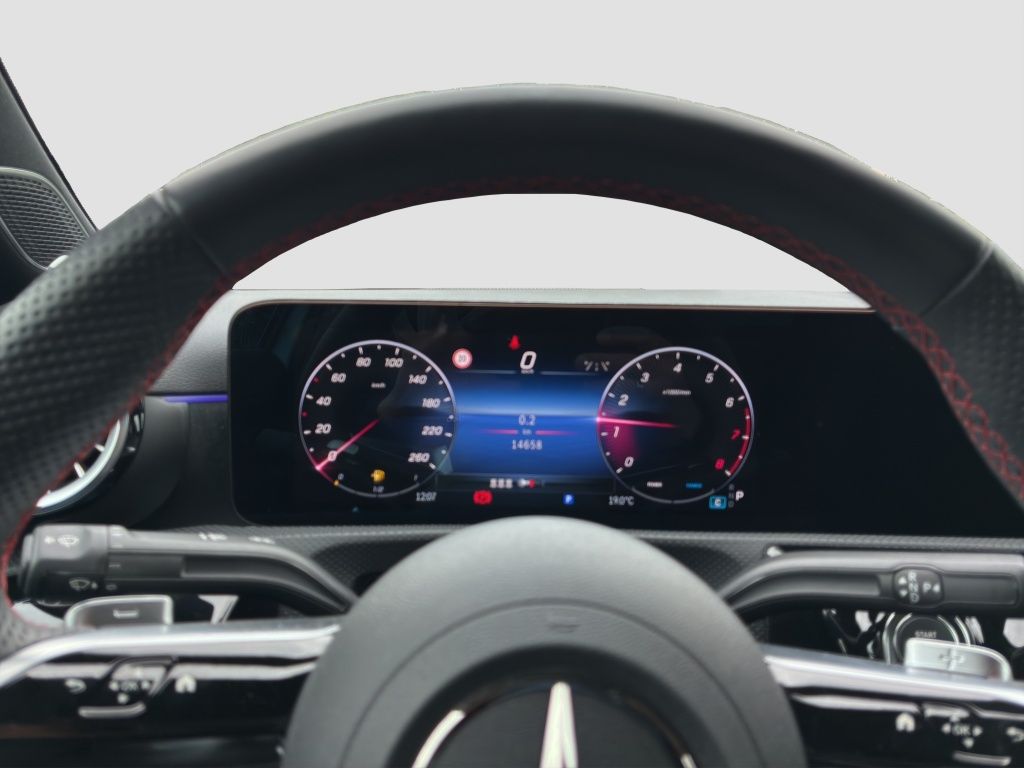Fahrzeugabbildung Mercedes-Benz A 200 AMG PREMIUM+*NIGHT*PSD*HUD*M-BEAM*MEMORY*