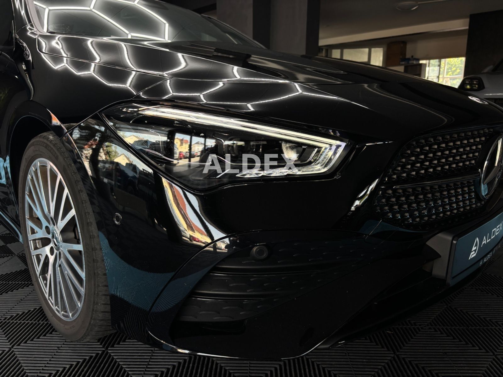 Mercedes-Benz CLA 250 4M COUPE AMG°LED°360°KEY°DIST°19 °AMBIEN foto 4