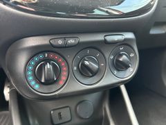 Fahrzeugabbildung Opel Corsa E 1.4 Color Edition AppleCarPlay Sitzhzng