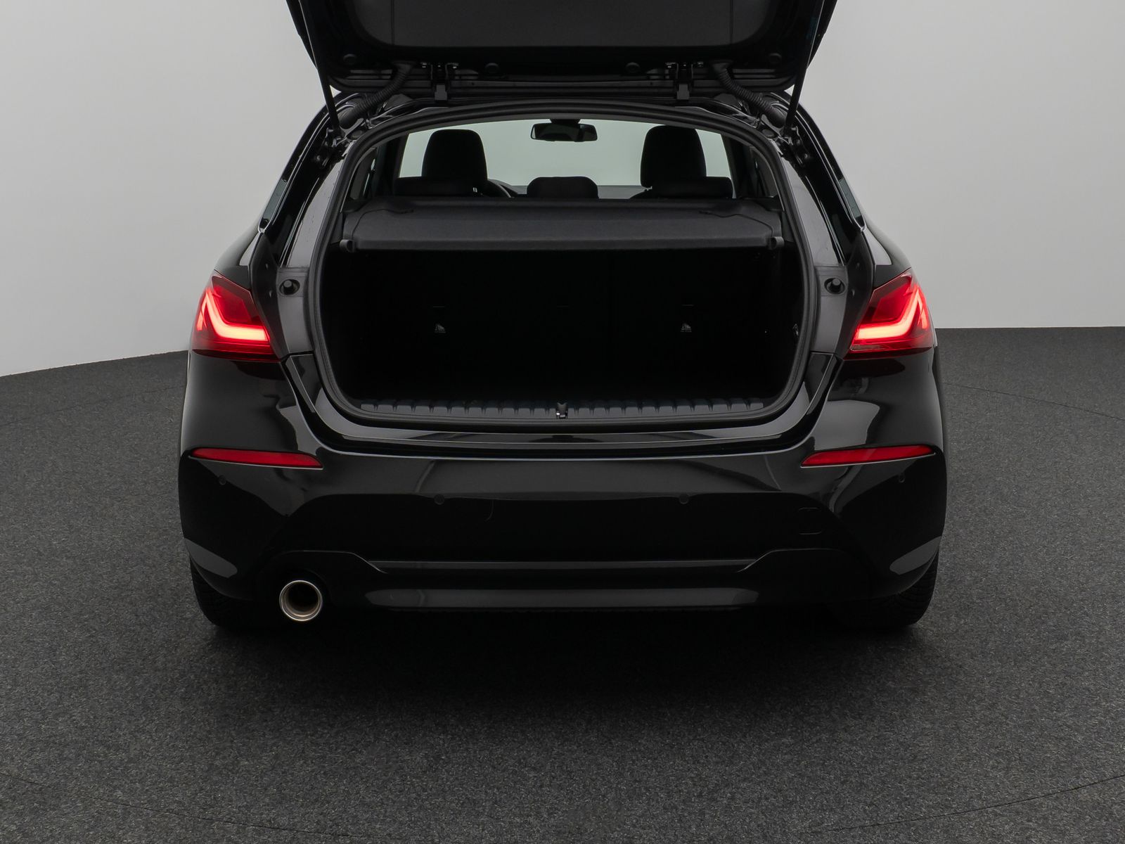 Fahrzeugabbildung BMW 118i PDC CockPitPro Alarm Geschwindigkeitsreg