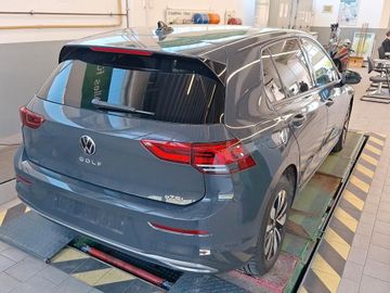 Volkswagen Golf - 4