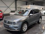 Volkswagen Tiguan Allspace 2.0 TDI SCR 4Moti DSG Highline - mit Diesel-Antrieb: Silber, Alcantara, Sitzheizung