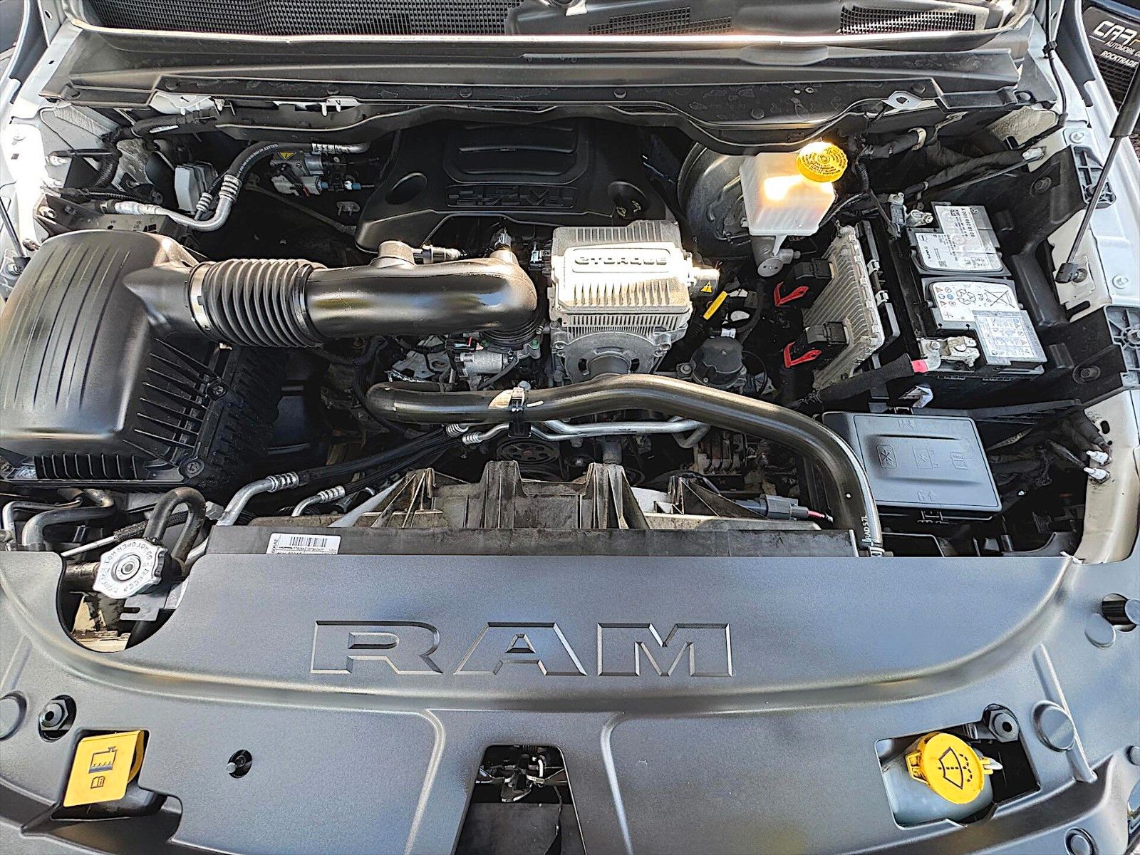 Fahrzeugabbildung Dodge RAM 5.7 V8 HEMI NightEdition Offroad 4x4 eTorque