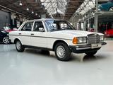 Mercedes-Benz 300 D W123 - Facelift, letzter Jahrgang! - Mercedes-Benz 300 300d mit Diesel-Antrieb
