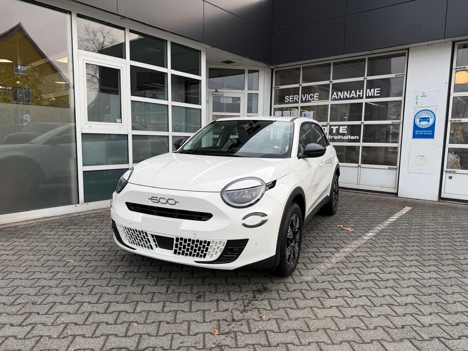 Fiat 600 Hybrid DCT Business Edition Allwettereifen