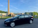 Volvo V40 Kinetic*AUTOMATIK*GARANTIE*VOLL*TOP ZUSTAND* - Volvo V40: Automat