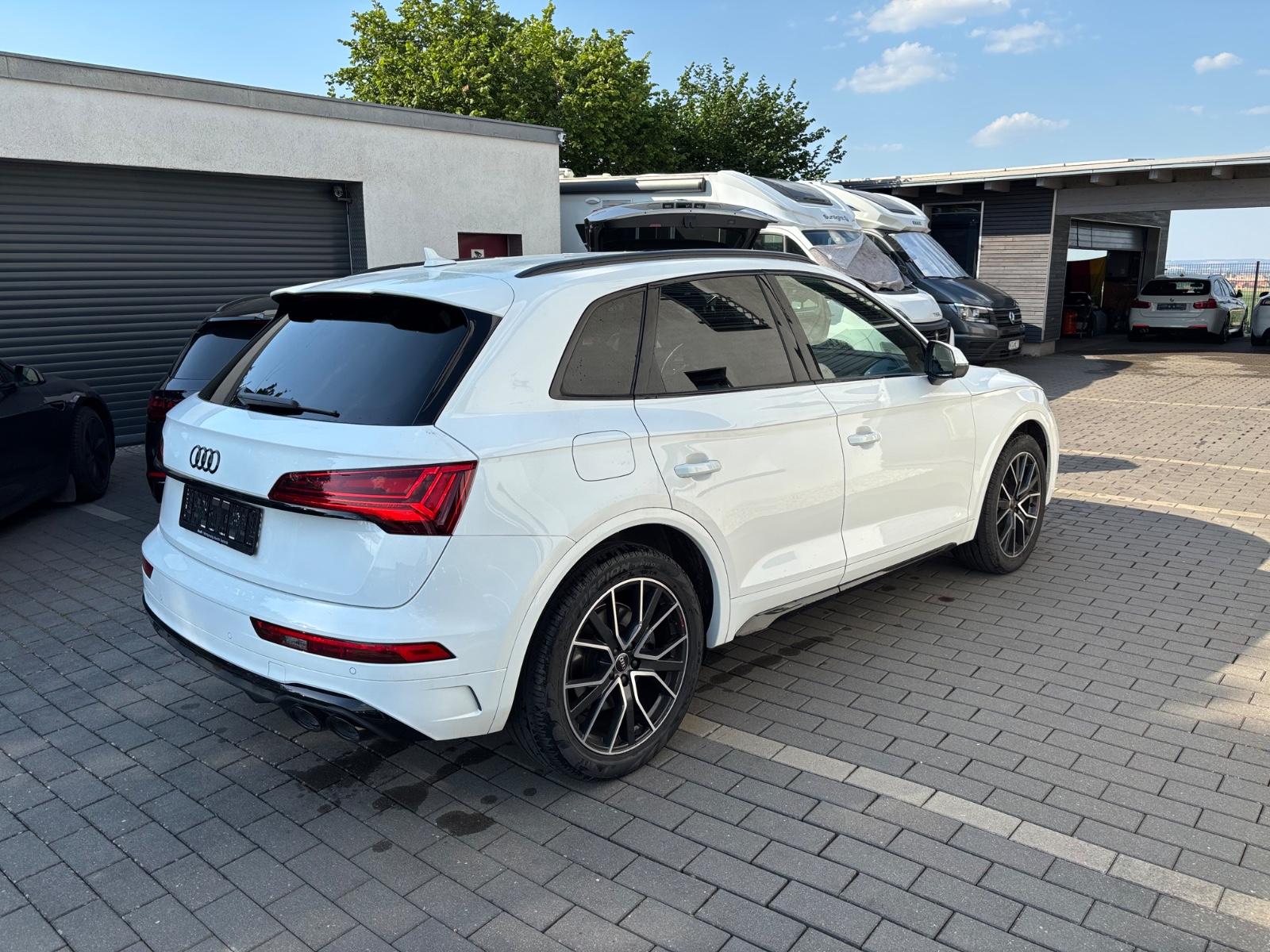 Audi SQ5 -Matrix-HUD-Kamera-Massage