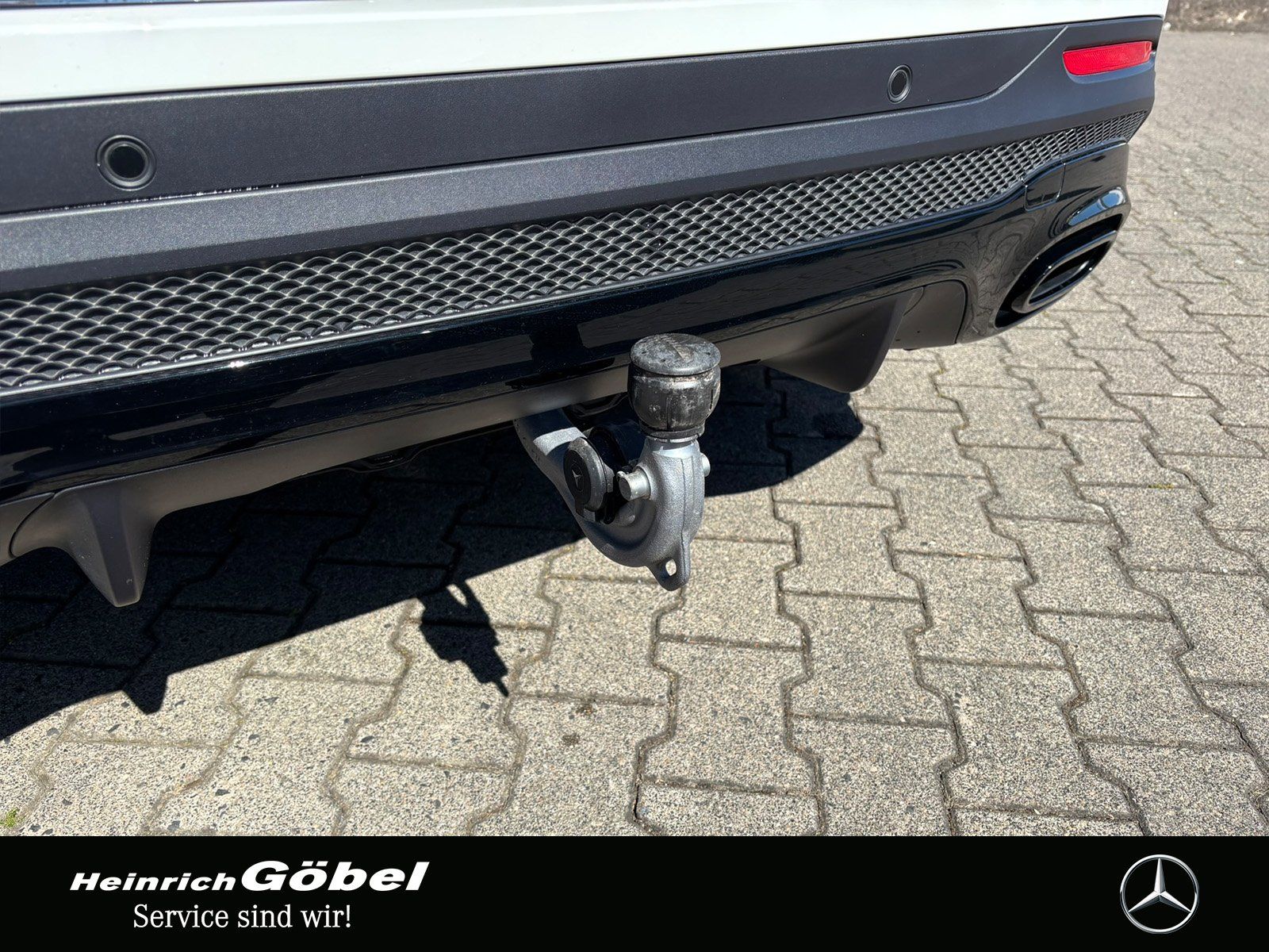 Fahrzeugabbildung Mercedes-Benz GLB 200 d AMG*PANO*AHK*TOTWINKEL*AMBIENTEBEL