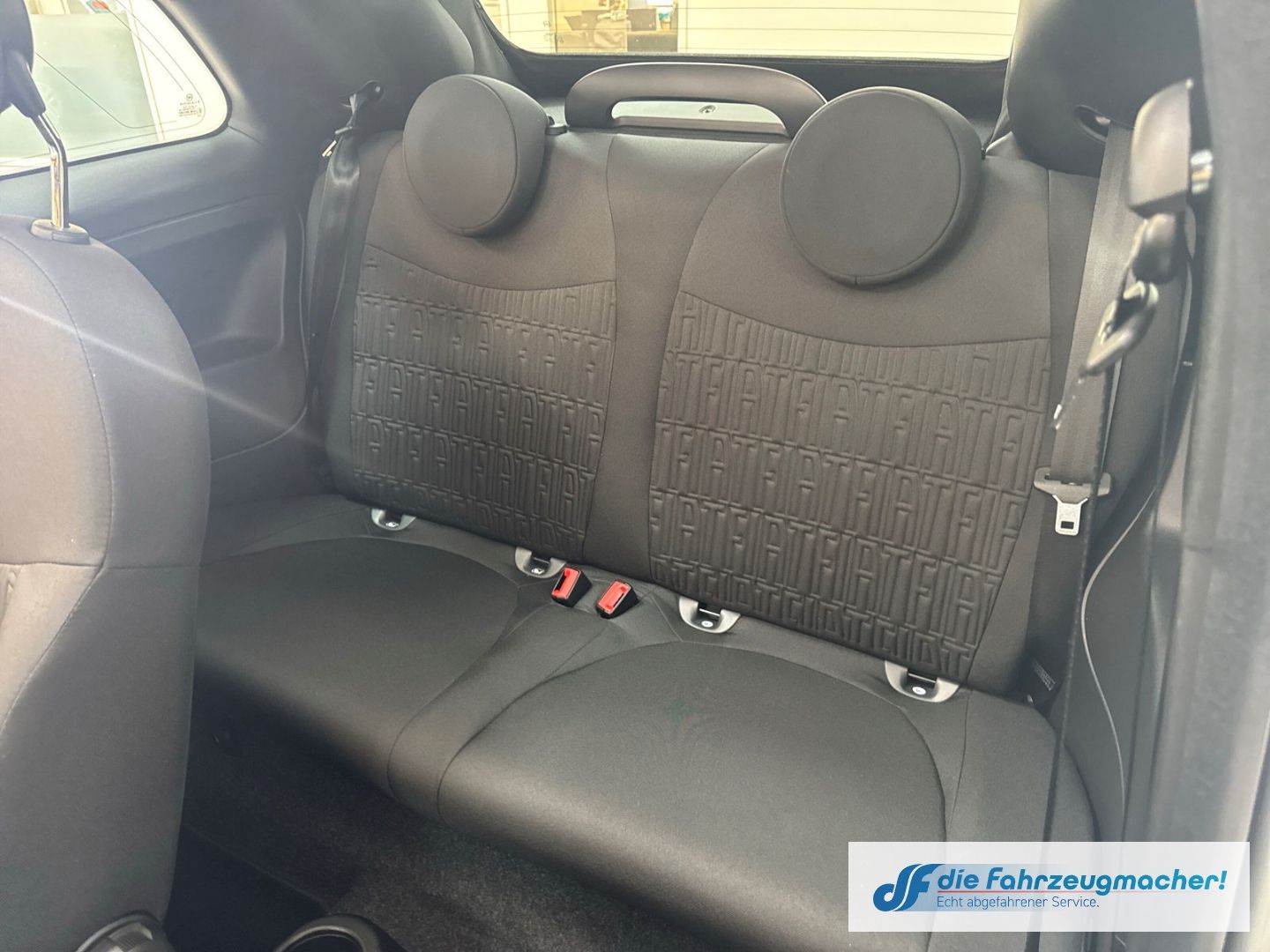 Fahrzeugabbildung Fiat 500 Cabrio Dolcevita 1.0 Mild Hybrid 5tkm Navi A