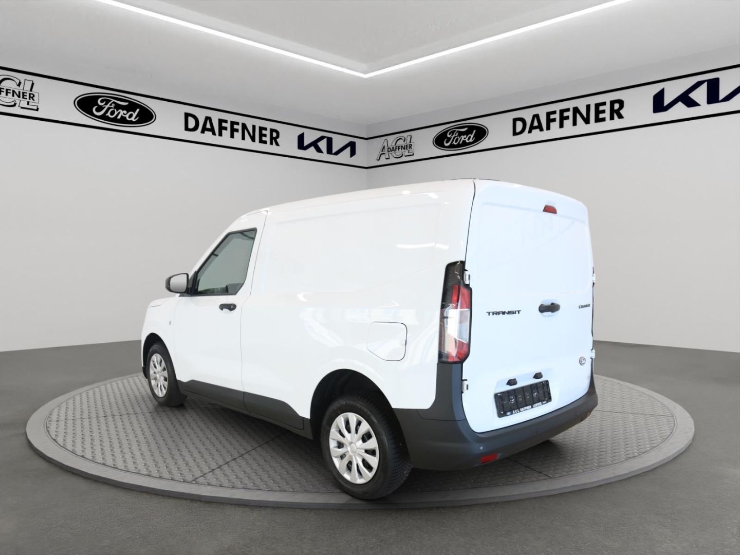 Fahrzeugabbildung Ford Transit Courier Trend 1.0 EcoBoost DAB