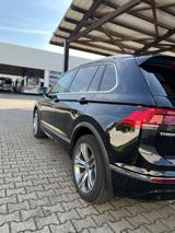 Volkswagen Tiguan 2.0 TDI R-LINE DSG mit Panoramadach + TÜV - Volkswagen Tiguan: Panoramadach