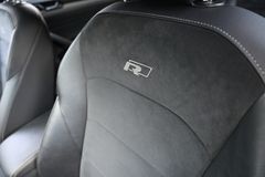 VW Arteon 2.0 TDI R-Line Pano Leder Navi LED CAM