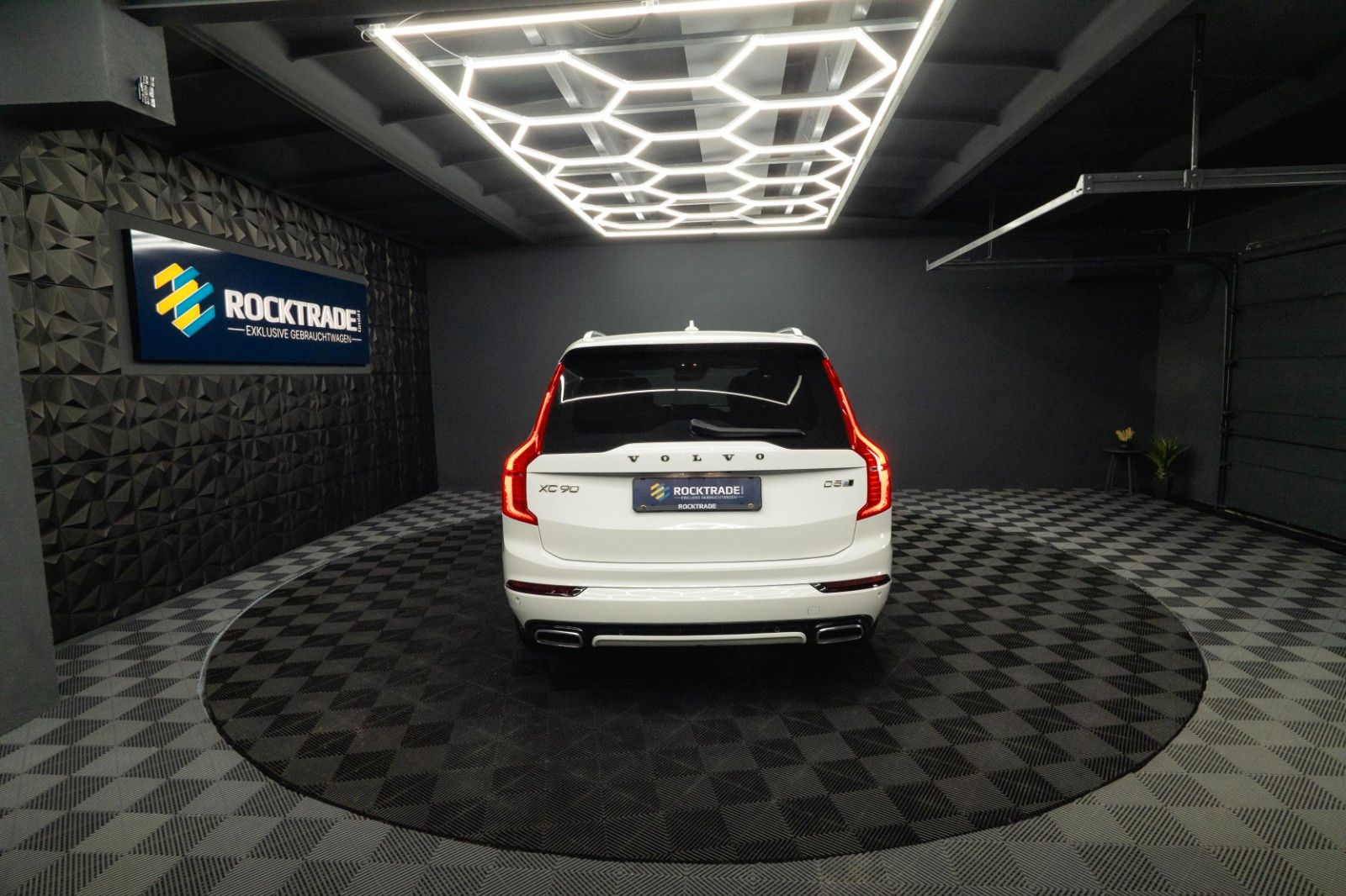 Fahrzeugabbildung Volvo XC90 R Design AWD Night-Paket | ACC | LED | DAB+