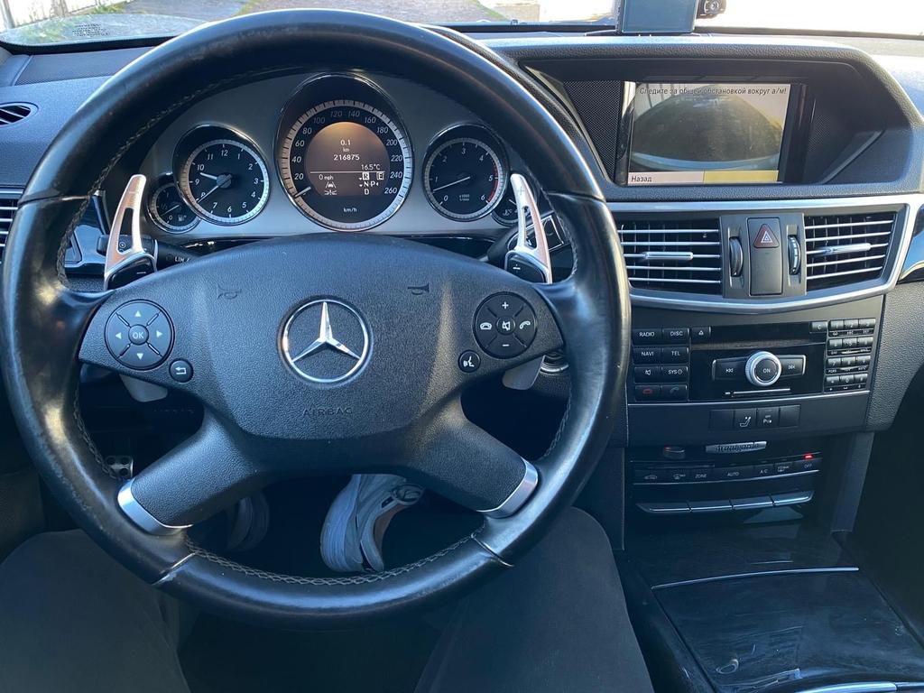 Mercedes-Benz E 300