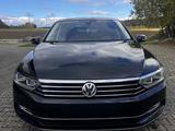 Volkswagen Passat 2.0, B8 - Volkswagen Passat: 2.8