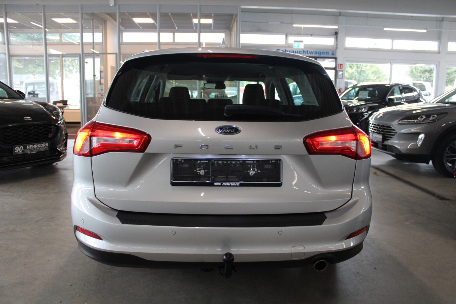 Fahrzeugabbildung Ford Focus Cool & Connect Automatik + AHK ACC WinterP