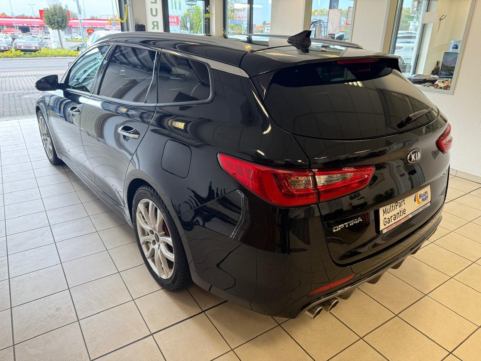 Fahrzeugabbildung Kia Optima Sportswagon GT /SCHECKHEFT/SPORTABGAS