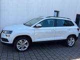 Skoda Karoq 1.5l TSI DSG Ambition (AHK,Navi,SH,Kamera) - gebrauchte Skoda Karoq aus dem Jahr 2022