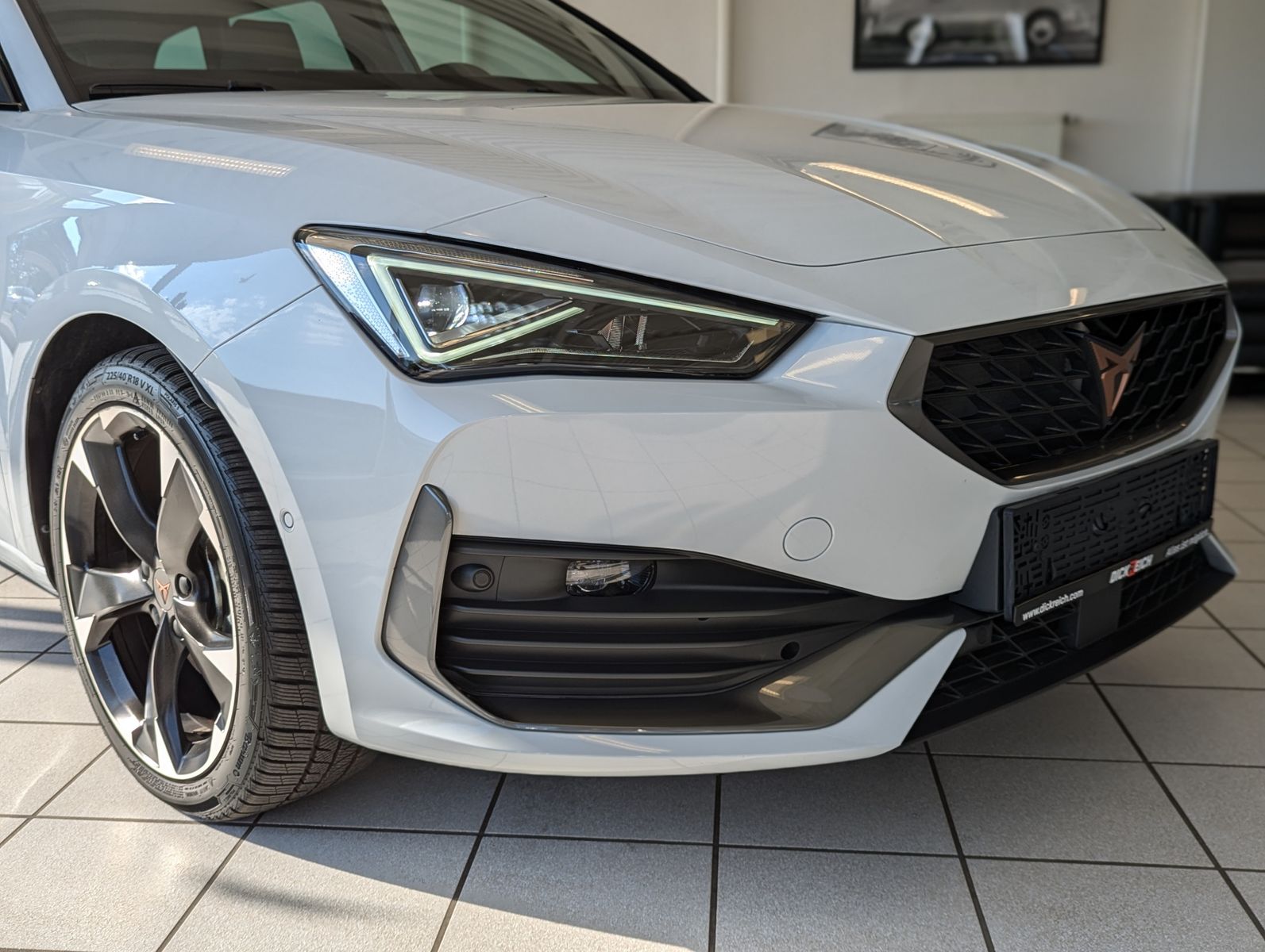 CUPRA Leon 1.5eTSI DSG Matrix Cam Vision+ Full Link - Image 10