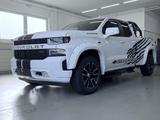 Chevrolet Silverado/Crew Cab/4.3/ V6 - Chevrolet Silverado: Pickup