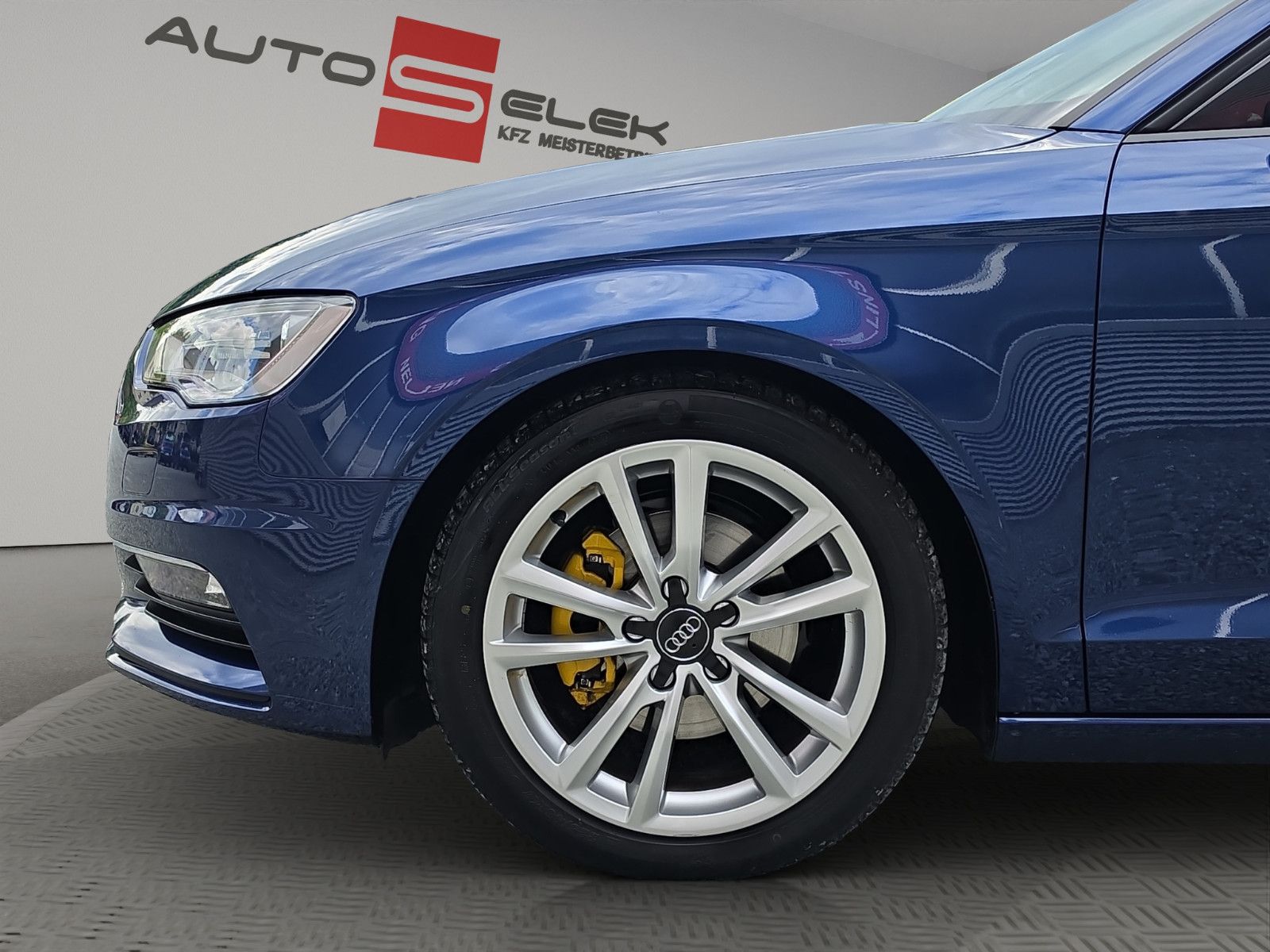 Fahrzeugabbildung Audi A3 Limousine ambition SERVICE TÜV NEU