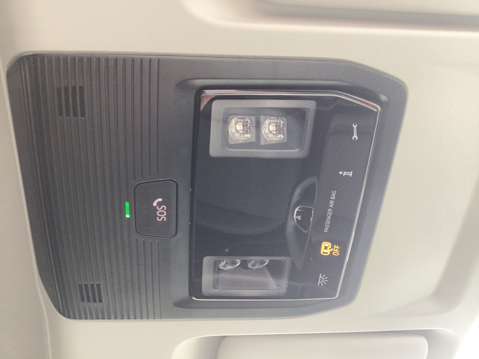 Fahrzeugabbildung Volkswagen Caddy TDI Kasten Maxi  4M LED AHK AID GRA PDC SH