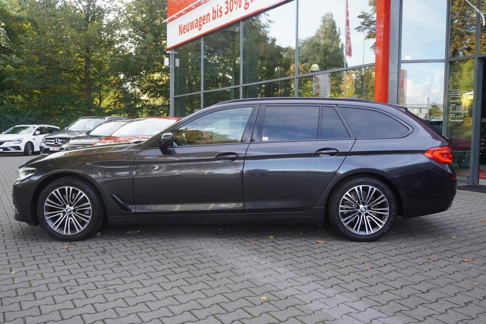 BMW 520i Sport Line Aut. Panorama ACC Kamera Head-Up