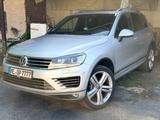 Volkswagen 3.0 TDI. R-LINE. 21Zoll. LUFT. DYNAUDIO.  - Volkswagen Touareg: 3.2