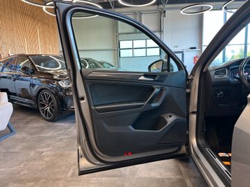MYAUTOCENTER – Gebraucht- und Jahreswagen mit Werkstattservice in Pfaffenhofen Volkswagen Tiguan *1.HAND*MEMORY*ACC*LED*CARPLAY*3-ZONEN*