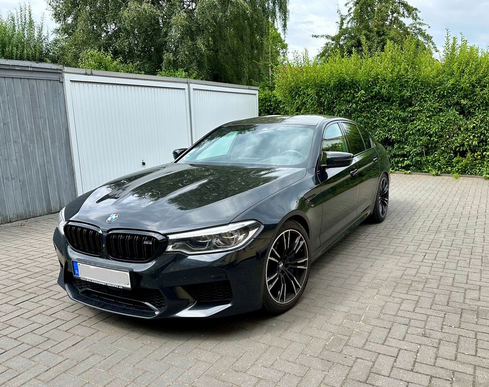 Image of BMW M5