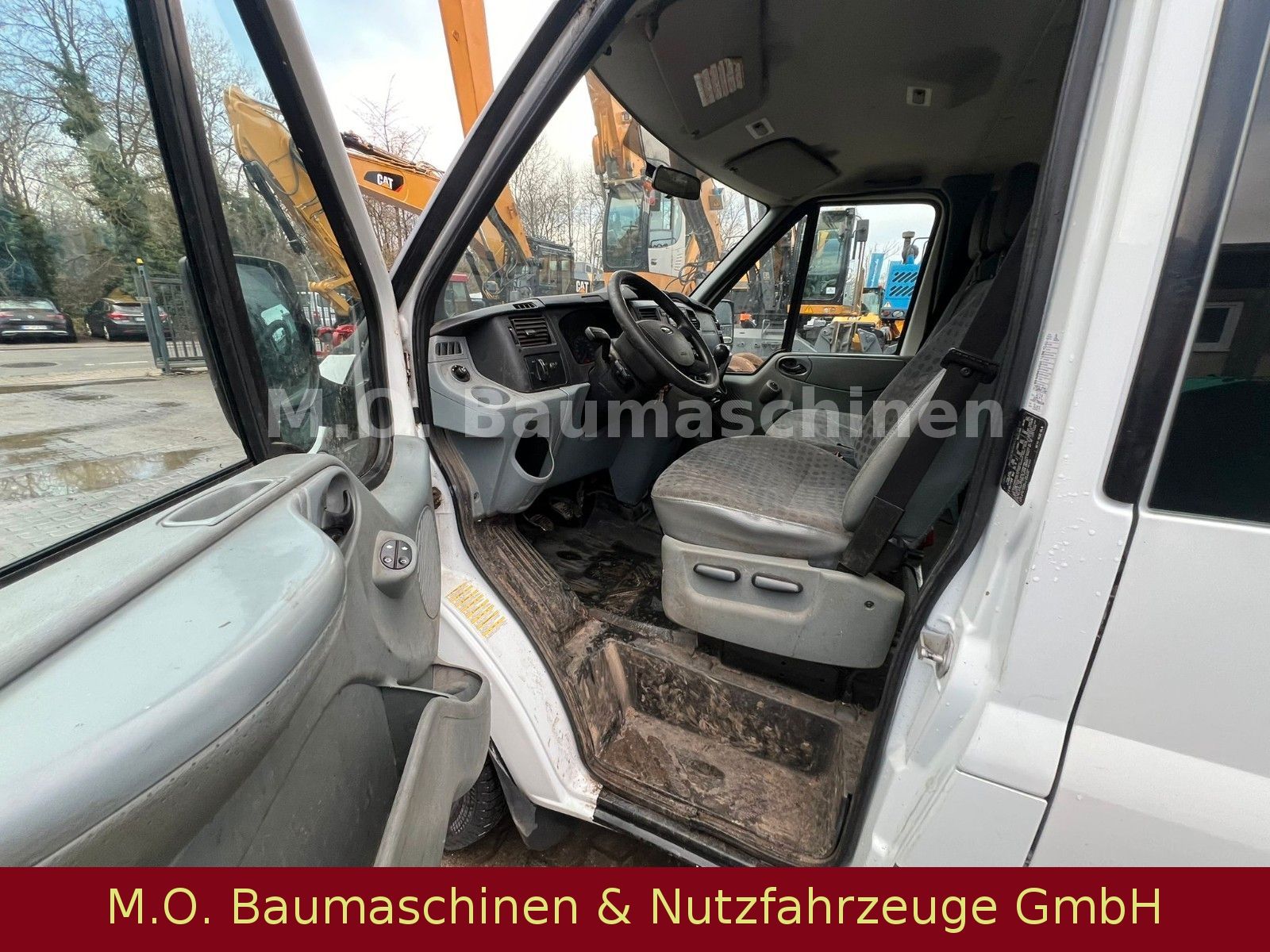 Fahrzeugabbildung Ford Transit Pritsche 115T350  Doka /