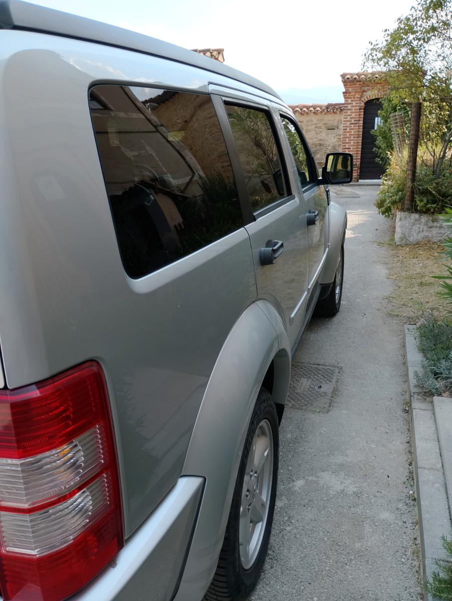 Dodge Nitro 2010 — engine 2.777 cm³, 177 HP (130kW)
