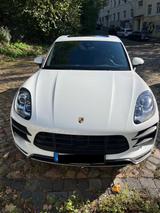 Porsche Macan Turbo - Porsche Macan Gebrauchtwagen in Hamburg