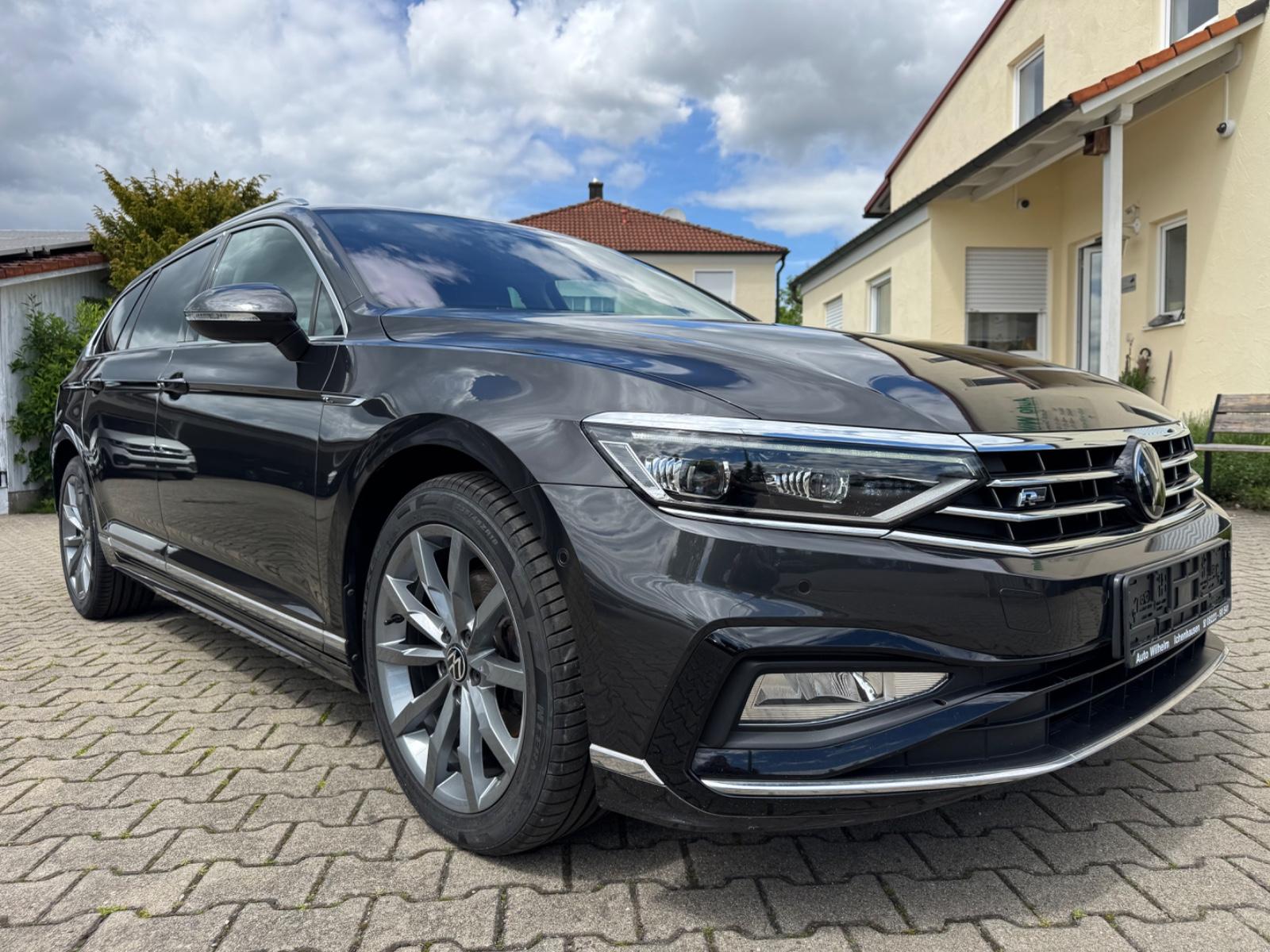 Volkswagen Passat Var R-Line 2.0TSI AHK Memory Matrix 18''