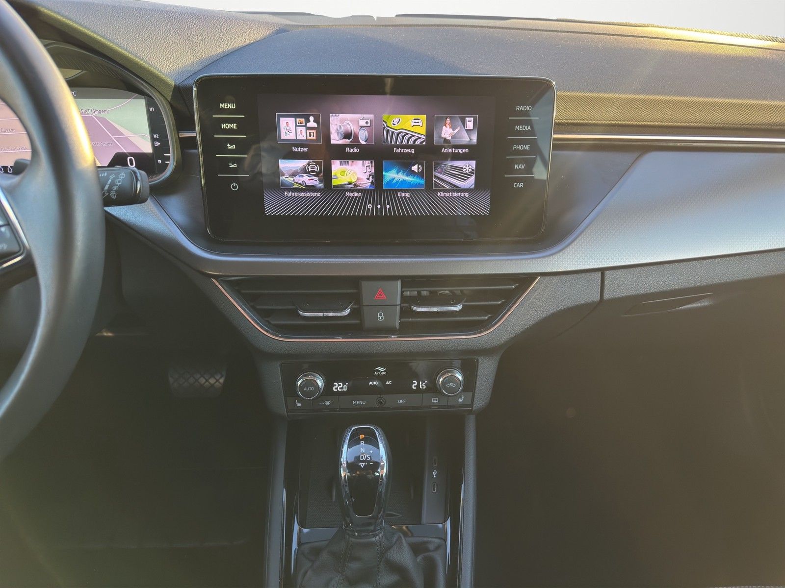 SKODA Kamiq 1.5 TSI Style DSG / NAVI / E-SITZE / LED / - Image 14