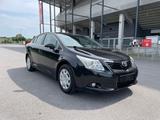 Toyota Avensis Sol - Toyota Avensis: Sol