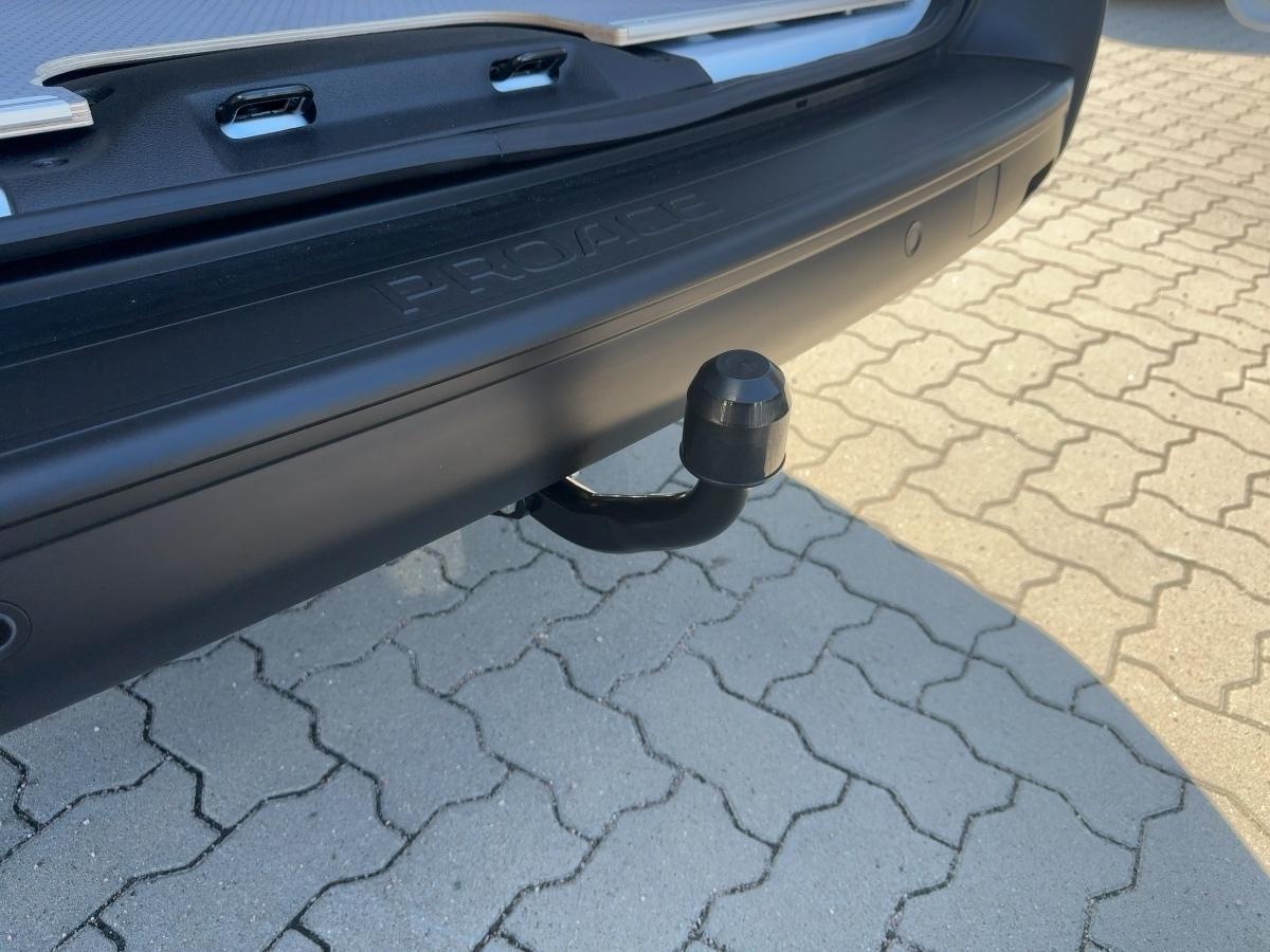 Toyota Proace 2.2 D-4D L2 Meister +AHK+CARPLAY+PDC+TEMP