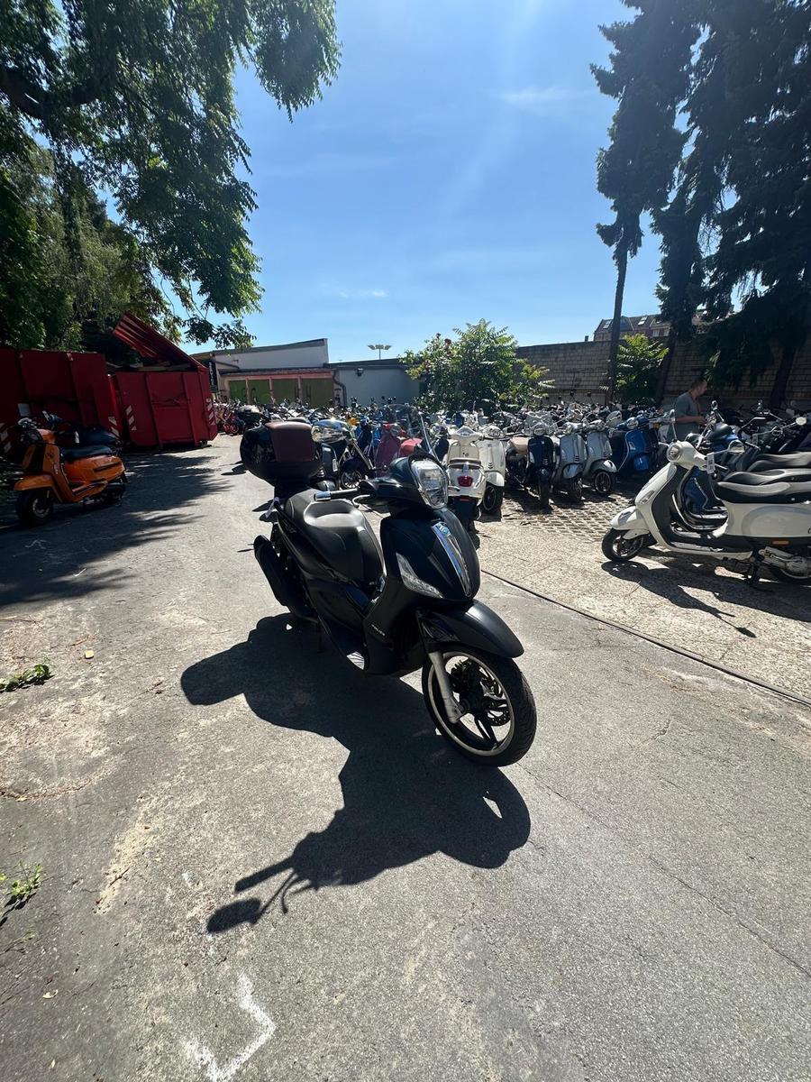 Piaggio Beverly 350 ABS ASR TÜV NEU