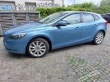 Volvo V40 D3 Geartronic Momentum Momentum - Volvo V40 mit Diesel-Antrieb: Limousine, Momentum