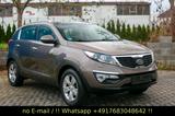Kia Sportage Vision 2WD - Xenon - SHZ - AHK - Pano - Kia Sportage aus 2011 mit Diesel-Antrieb