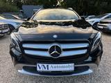 Mercedes-Benz GLA 220 d 4MATIC DCT AHK*Tempo*SitzHz.*1.Hand - Mercedes-Benz GLA 220 mit Diesel-Antrieb