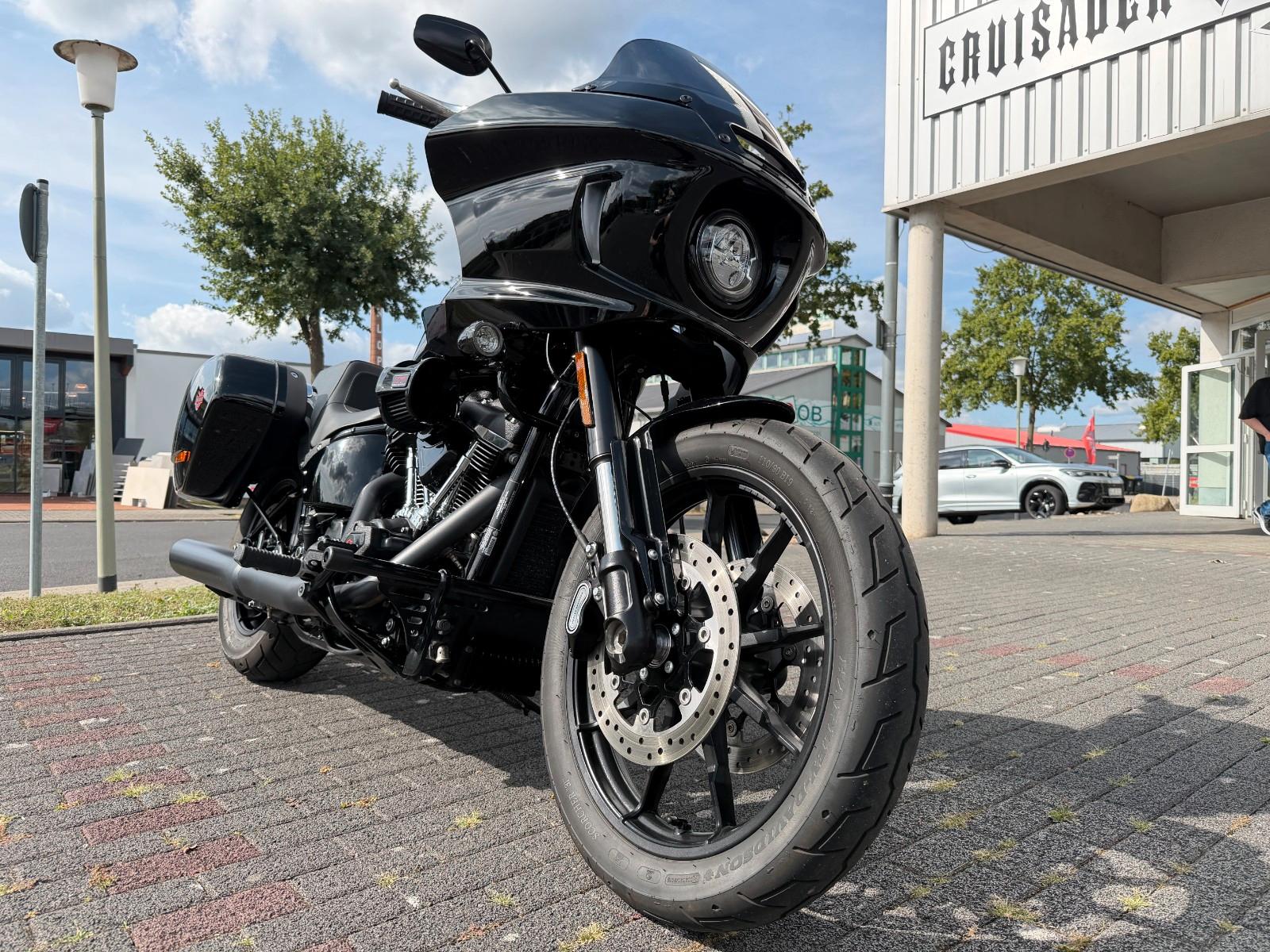 Harley-Davidson FXLRST Low Rider ST 117 deutsches Modell 2025