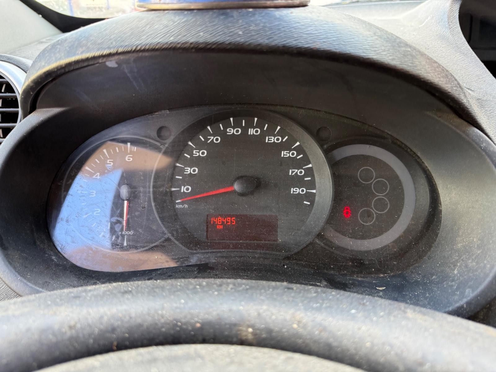 Renault Kangoo 2012 — photo 10