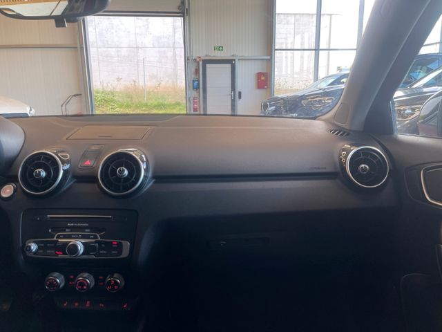 Audi A1 design *Klima*Navi*Xenon*SZHZ*