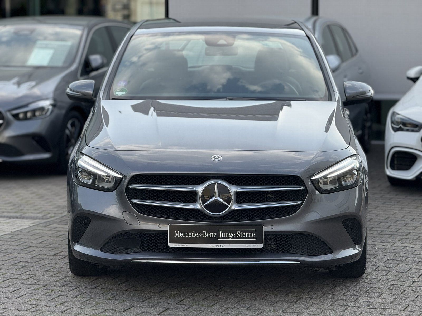 Fahrzeugabbildung Mercedes-Benz B 200 Progressive*LED*KAMERA*CARPLAY*SPURHALTE*