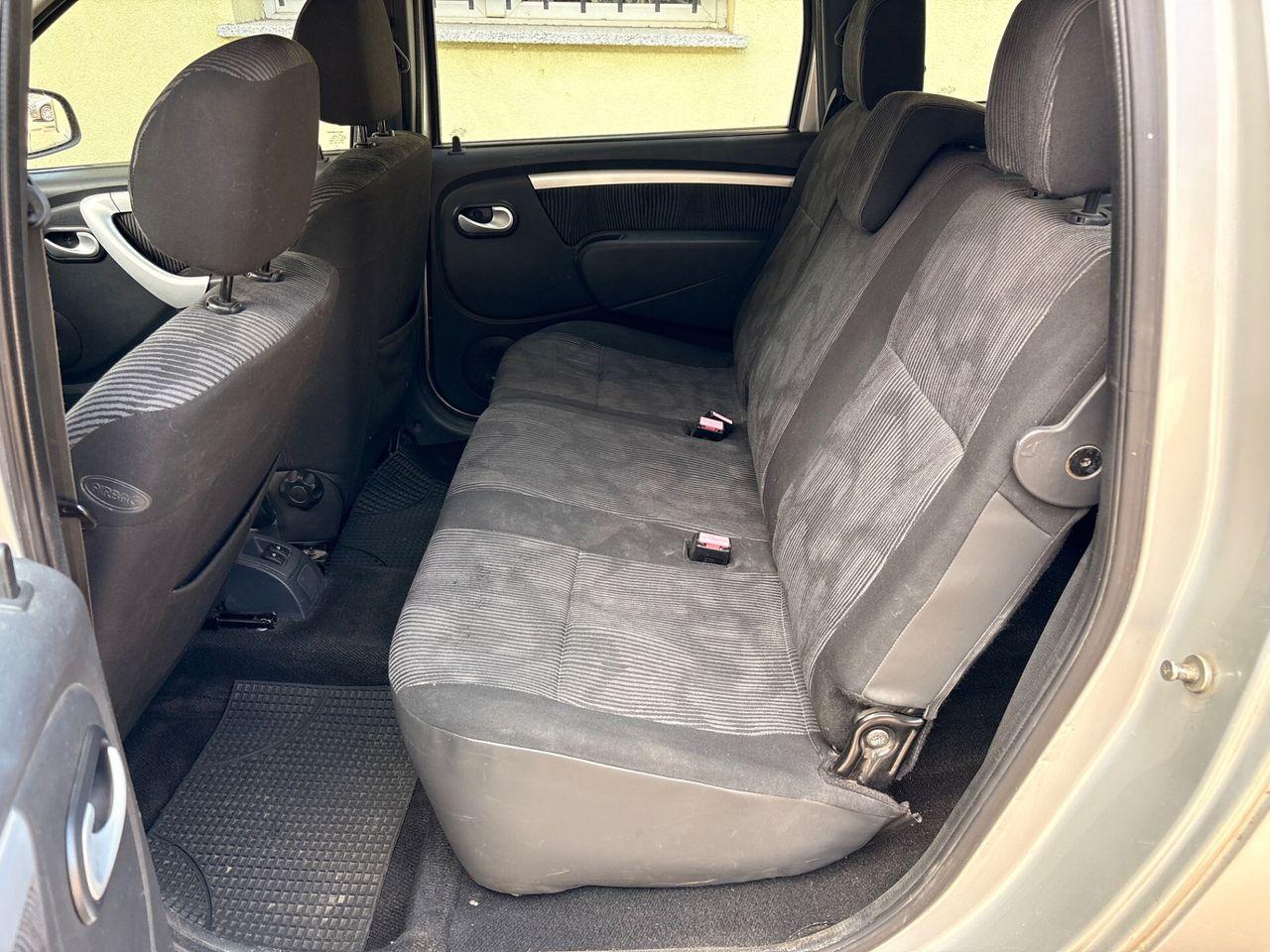 Dacia Logan 2010 — photo 10